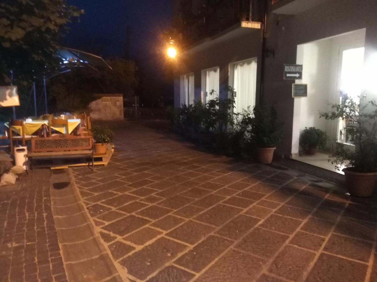 Hotel La Congiura Dei Baroni Teggiano Εξωτερικό φωτογραφία